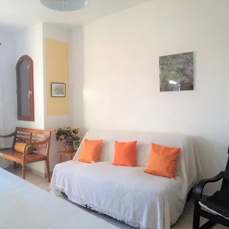 Grande Tizzano A 200 M De La Plage 18 Pers Ferienhaus